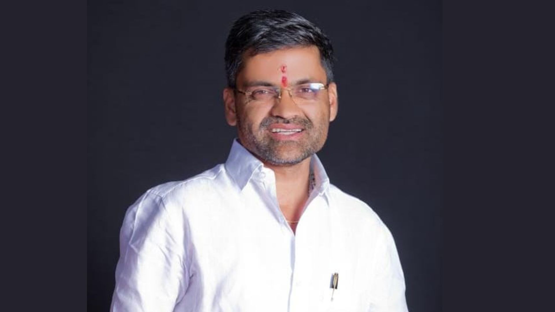 Nilesh Lanke : नीलेश लंके यांच्या पाठपुराव्याला यश; ७१ हजार शेतकऱ्यांना ५८ कोटी ४९ लाखांची मदत Nilesh Lanke : नीलेश लंके यांच्या पाठपुराव्याला यश; ७१ हजार शेतकऱ्यांना ५८ कोटी ४९ लाखांची मदत